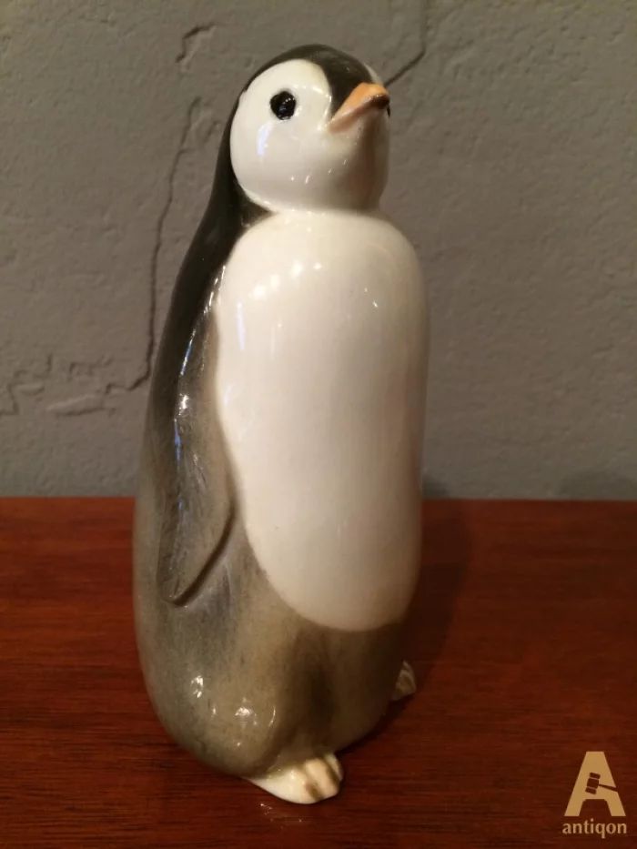 Porcelain figurine "Penguin"