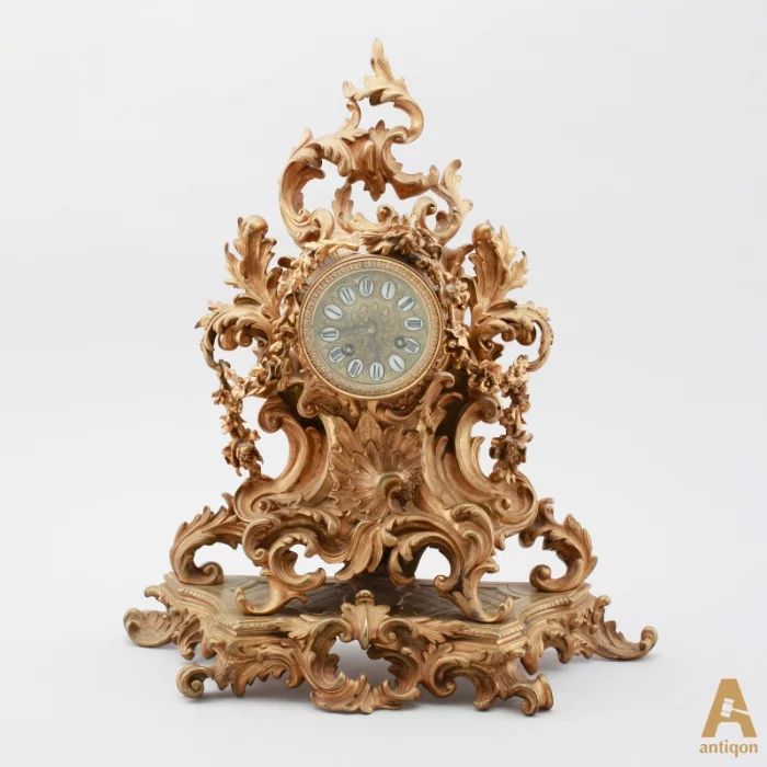 Mantel Clock