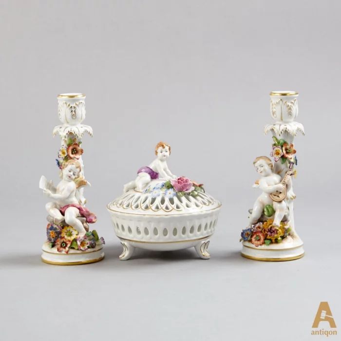 Porcelain set