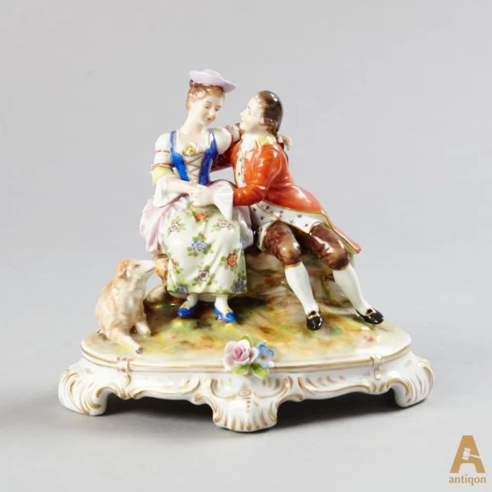 Porcelain figurine "Romantic couple"