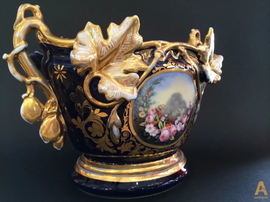 Jardiniere for flowers