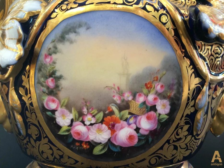 Jardiniere for flowers