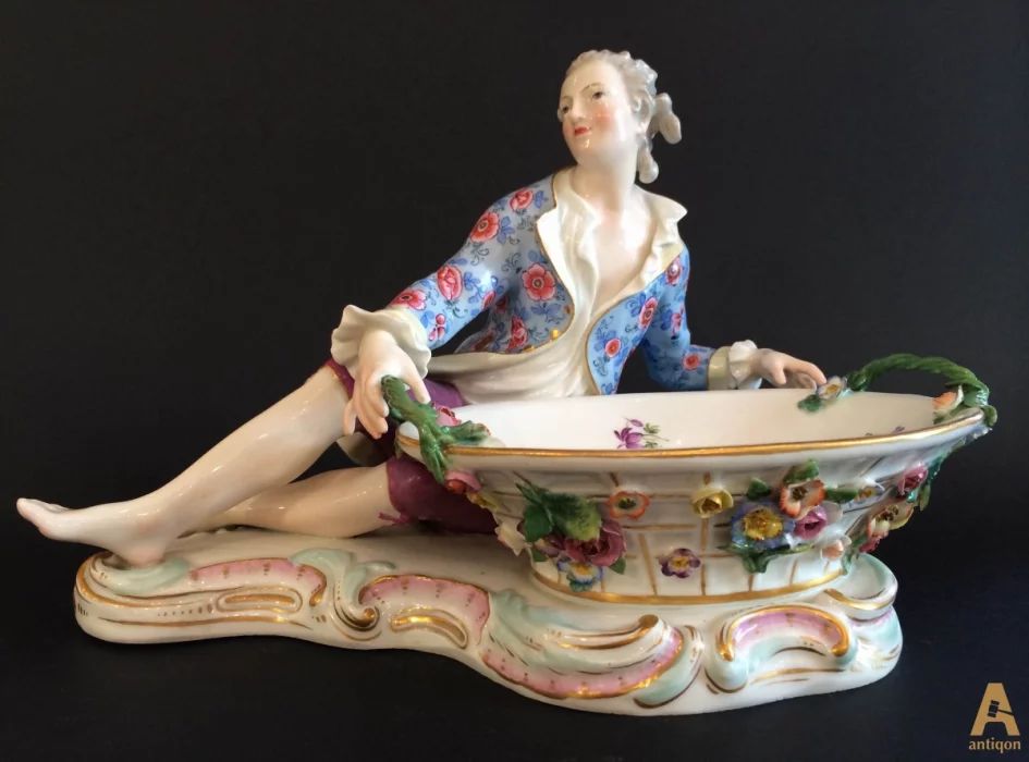 "Boy with sweetmeat dishes" Meissen