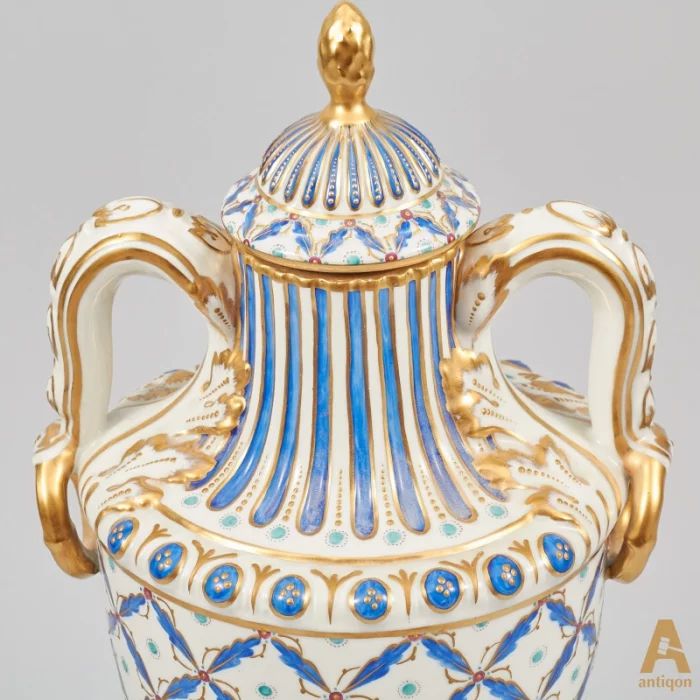 Vase "Porcelaine de Paris"