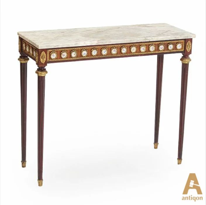 Console Louis XVI