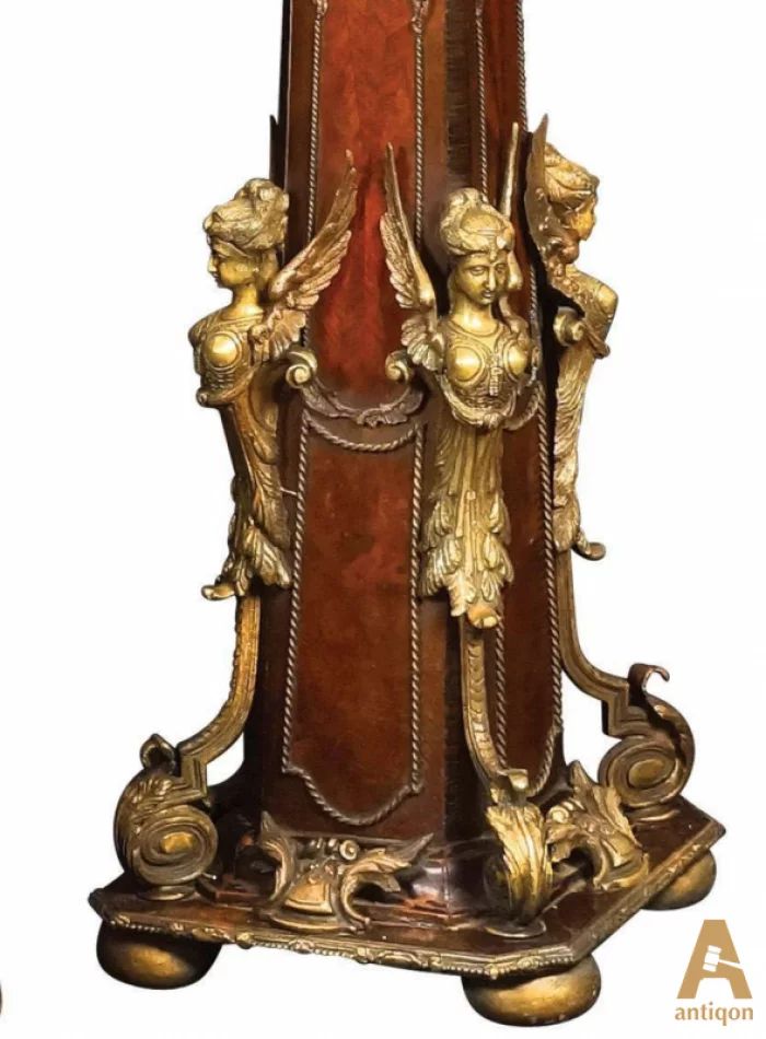 A pair of columns "Napoleon III"