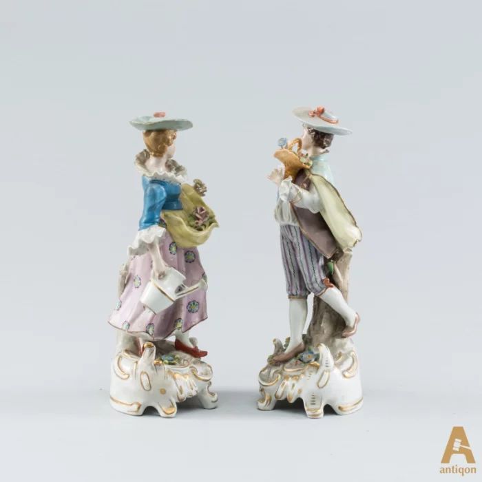 "Romantic couple" Sitzendorf