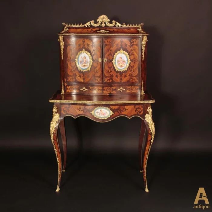 Кабинет в стиле NAPOLEON III