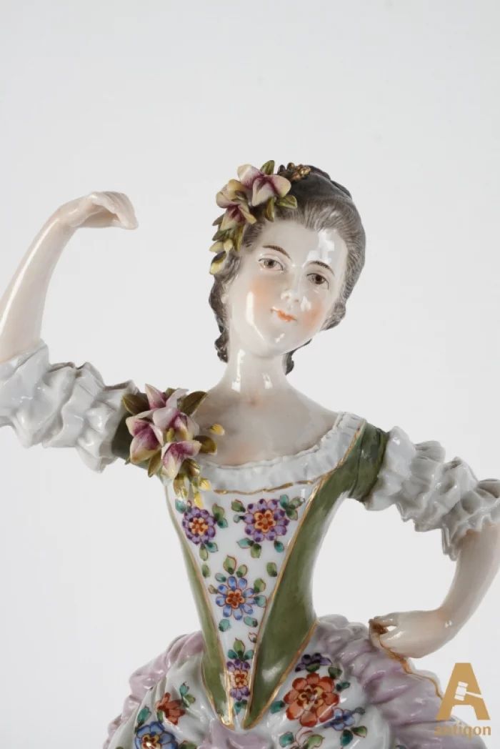 Porcelain figure "Spanish Dance"
