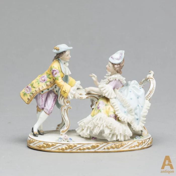 "Gallant pair" Sitzendorf