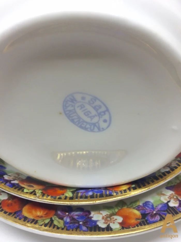 Tea cup with a saucers. Kuznetsov