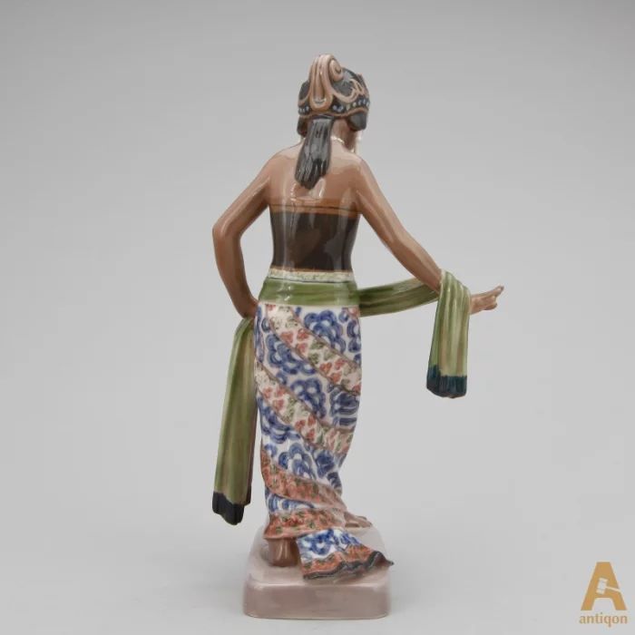 Javanese dancer.Dahl Jensen