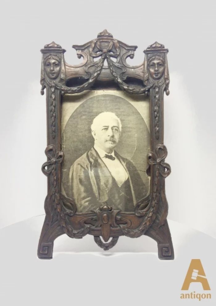 Table photo frame