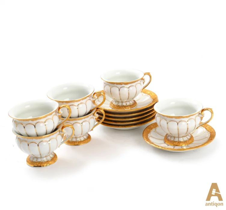 Six coffee cups with saucers. Meissen