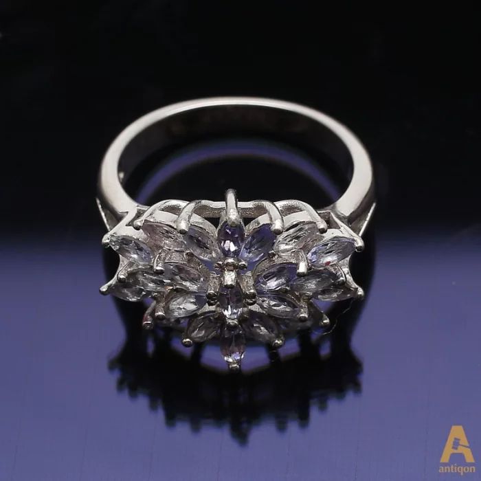 Set of jewelery with Tanzanite