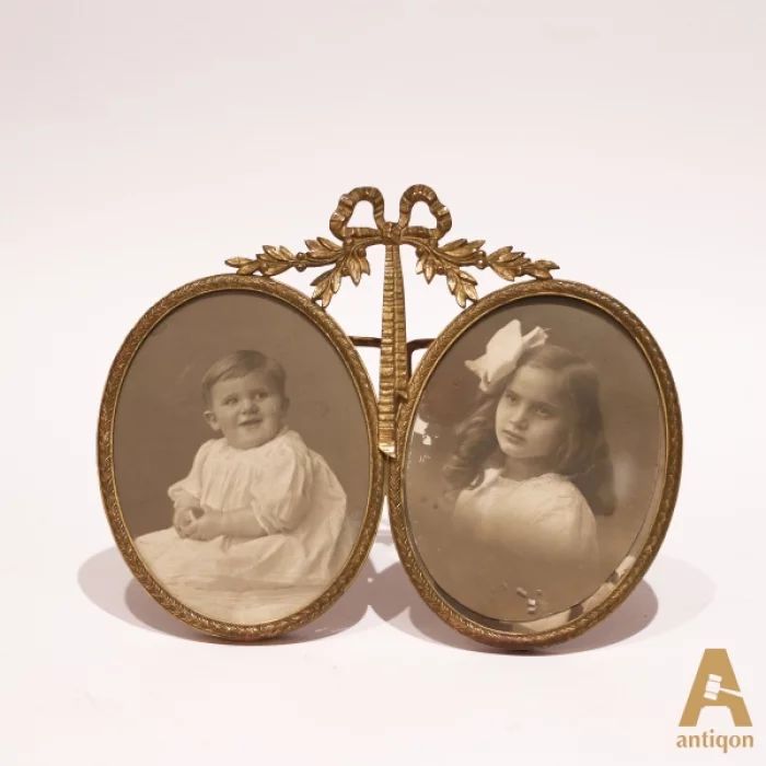 Table photo frame