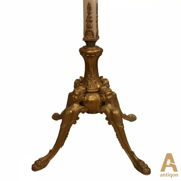 Floor lamp with onyx
