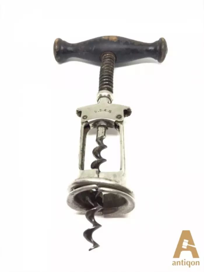 Antique corkscrew "D.R.G.M"