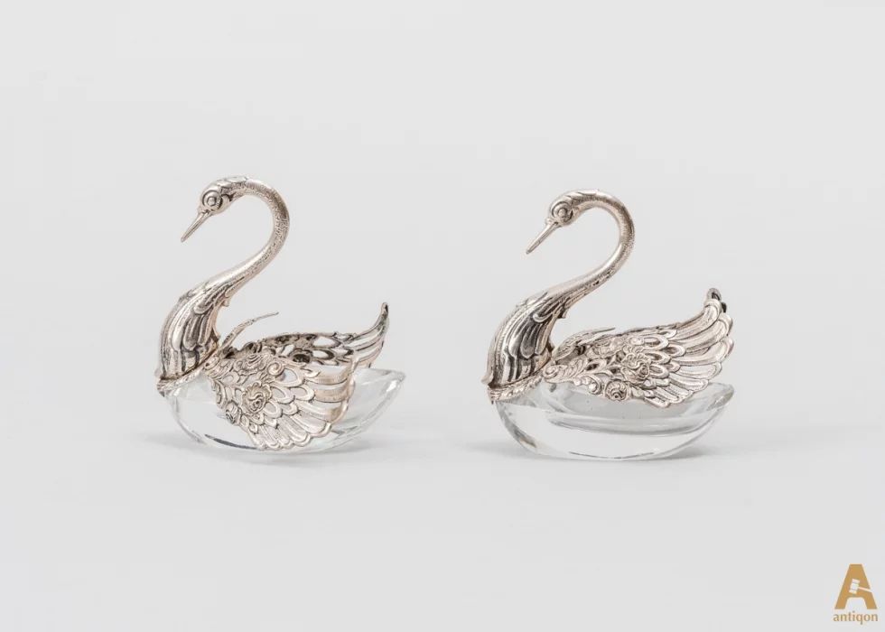 A pair of salt cellars "Swans"