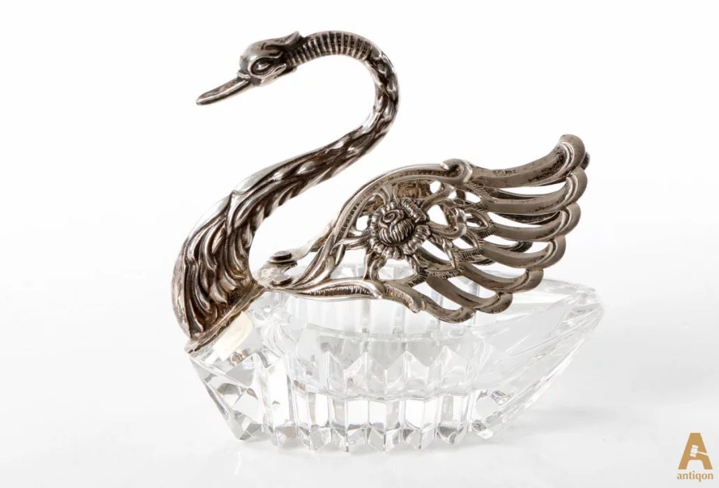 Бонбоньерка. "Лебедь"