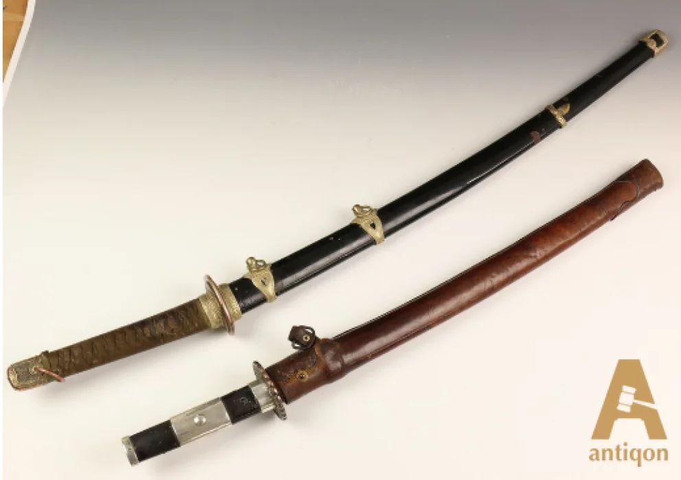 Пара мечей.