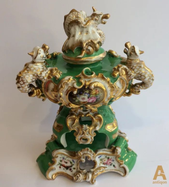 Porcelāna smaržu vāze