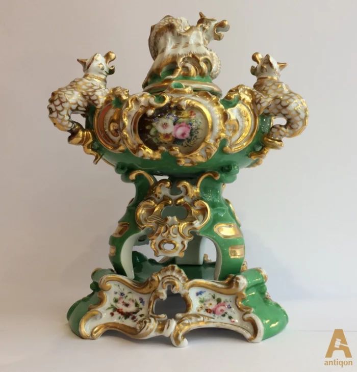 Porcelāna smaržu vāze