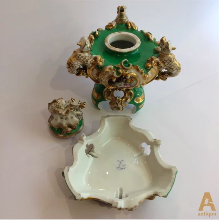 Porcelāna smaržu vāze