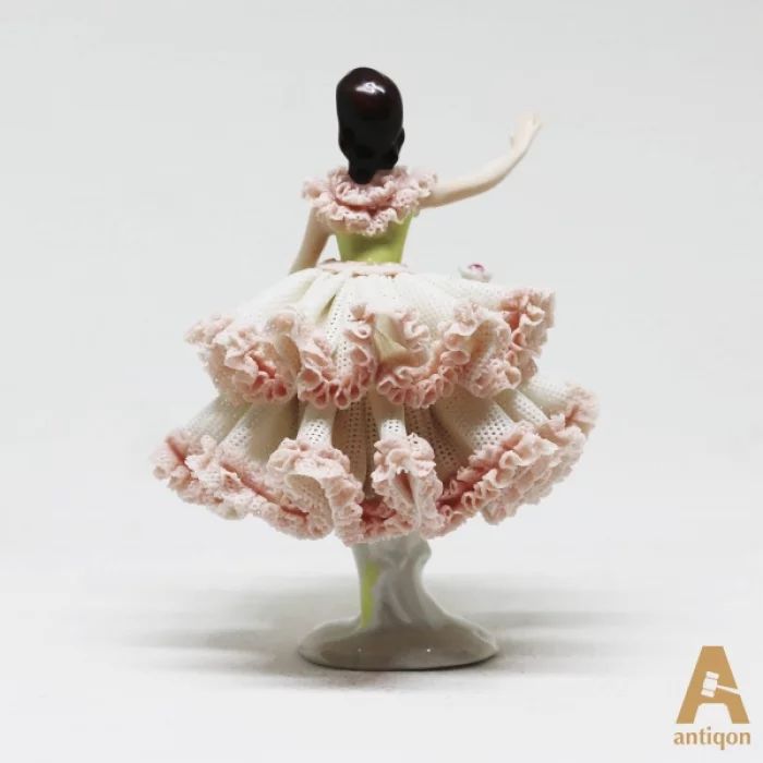 Figurine en porcelaine "Ballerine"