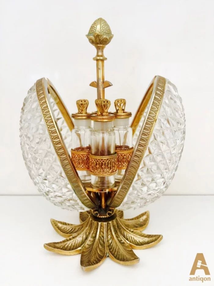 Шкатулка для духов"Яйцо"