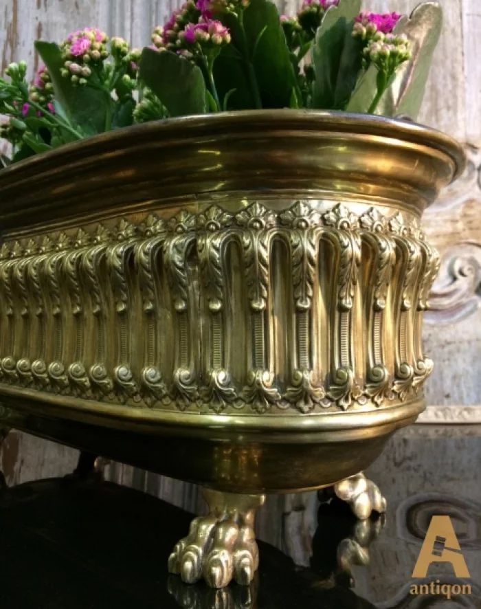 Bronze jardiniere 