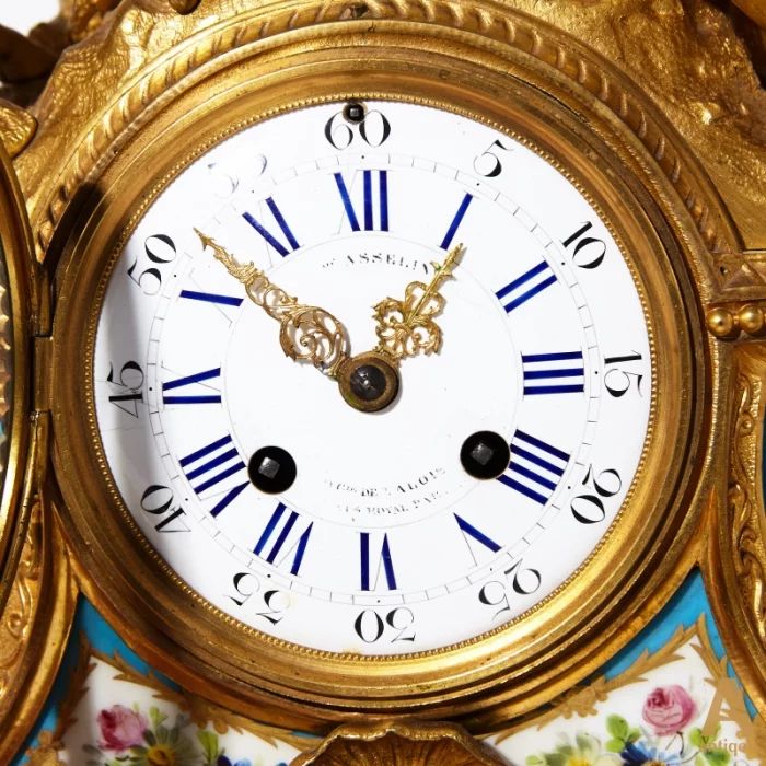Часы, стиле Людовик XVI. 