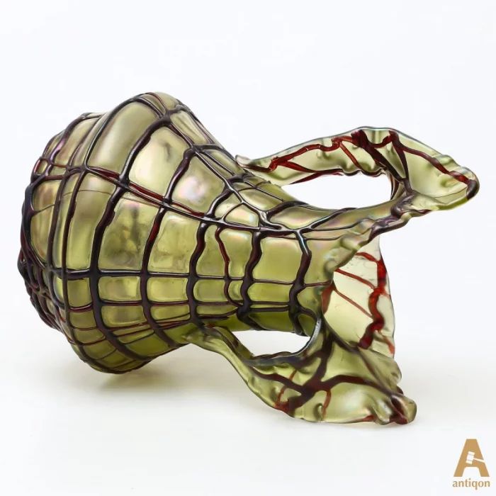  Art Nouveau style Vase