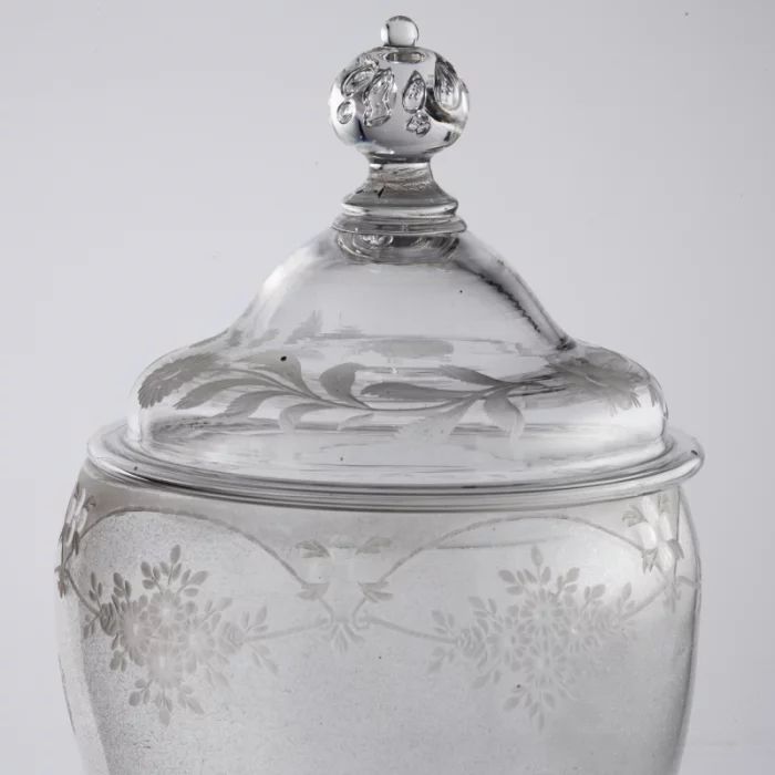 Verre avec couvercle, 17001800 