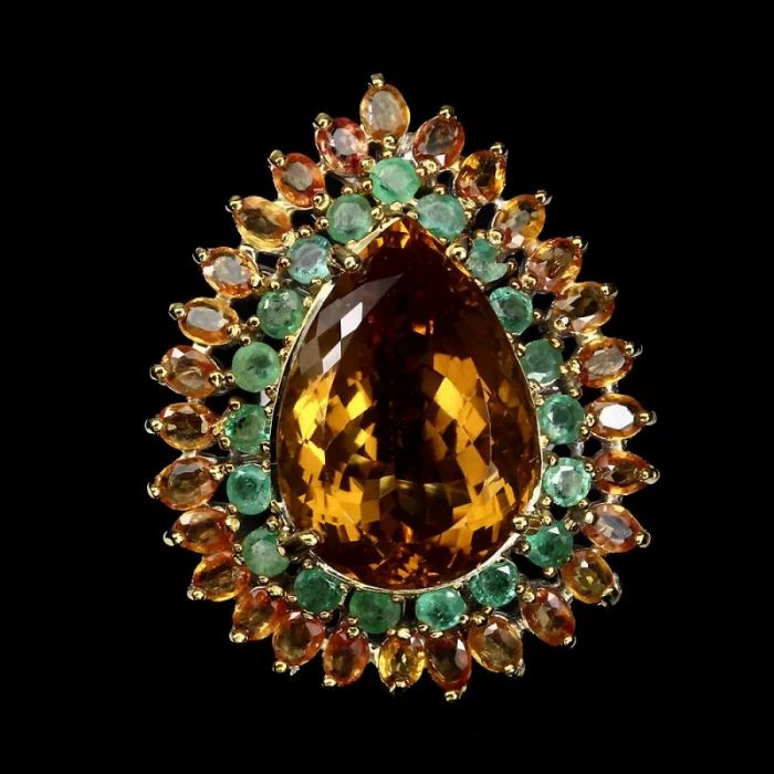 Cocktail ring 