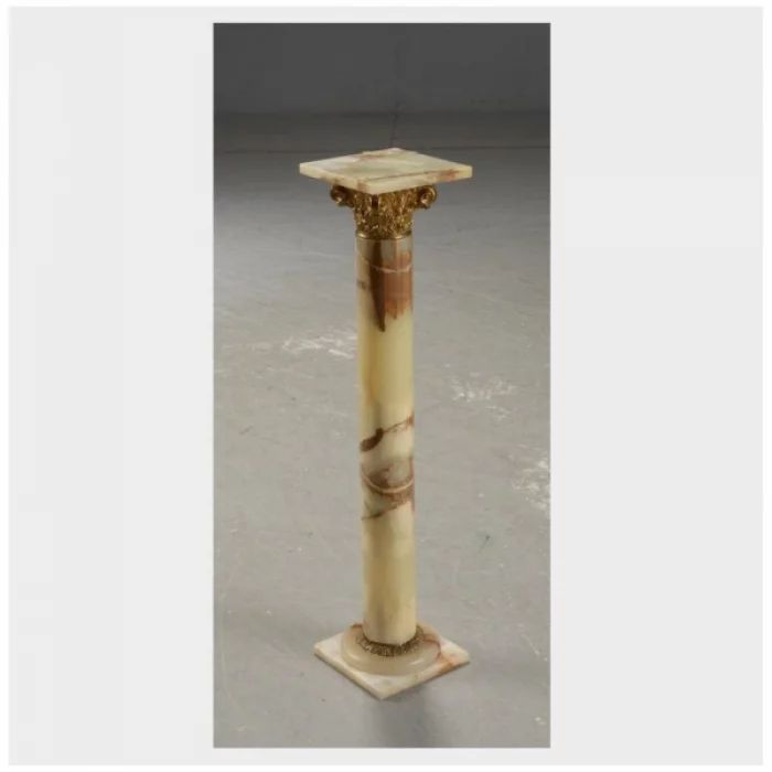 Pedestal, Column