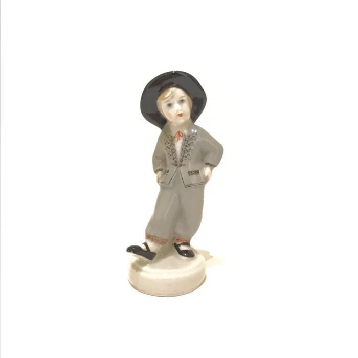Porcelain group "Latvian folk dance"