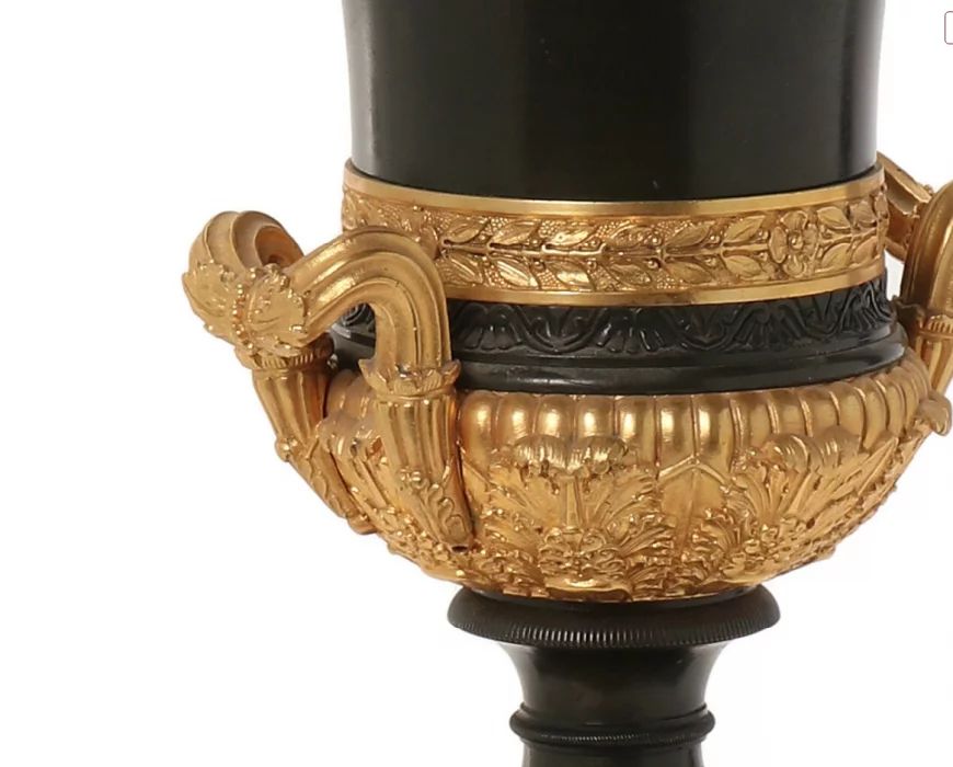 Vase en bronze de style Empire 19ème siècle 