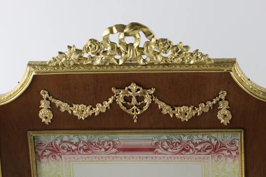Family reliquary dresser for five photographs