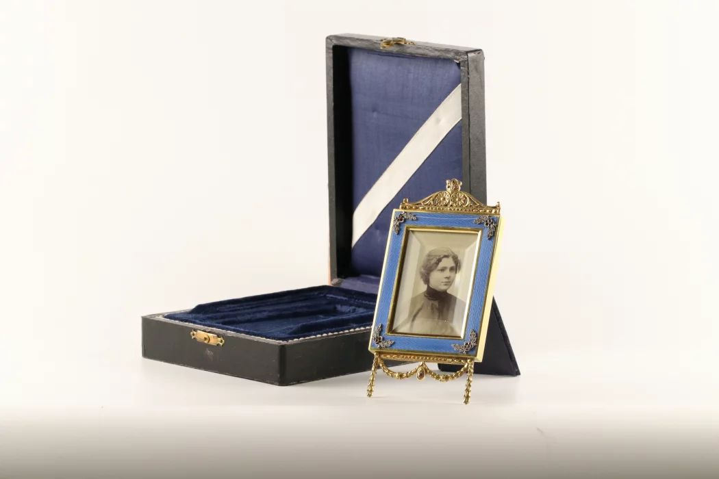 Photo frame  in the style of Karl Faberge