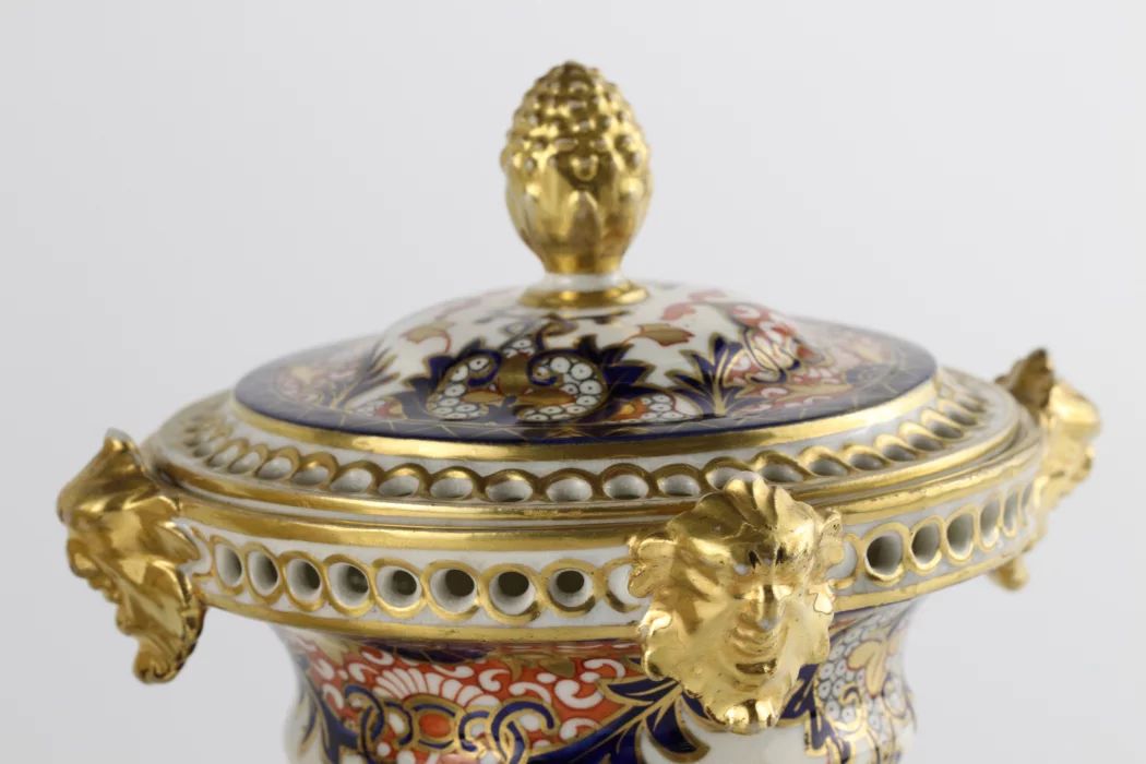 Paire de vases aromatiques (Pot-pourri)