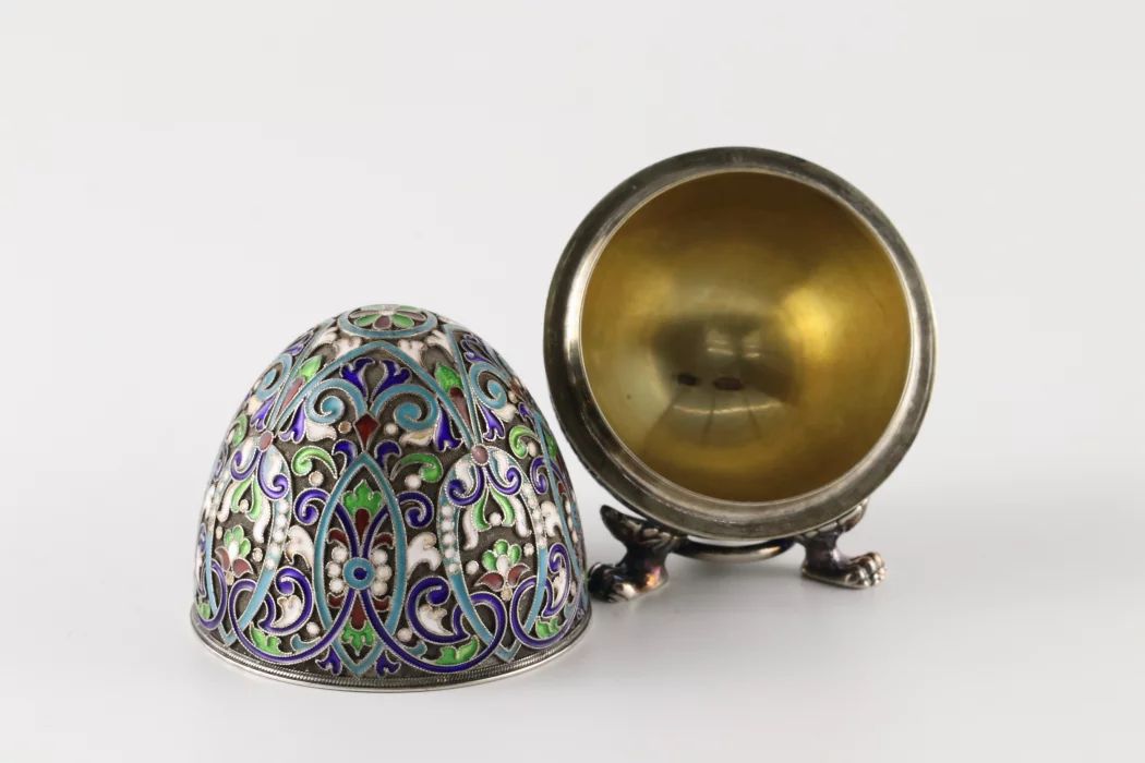 Oeuf de Pâques en argent