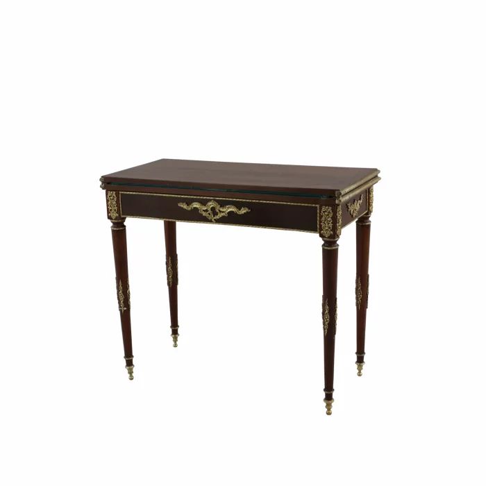 Игральный стол в стиле Людовика XVI
