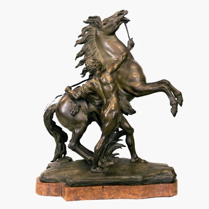 Pāru bronzas  skulptūras "Mārlija zirgi"
