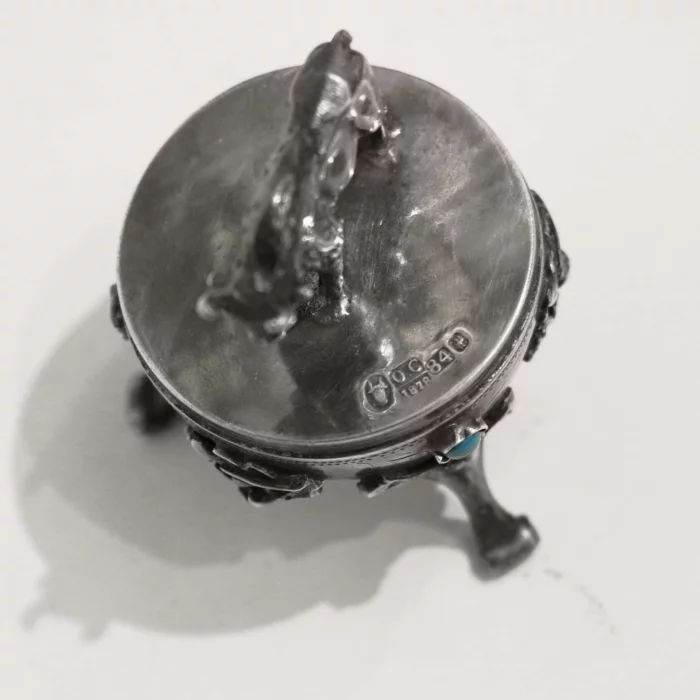 Silver egg "Hunting"