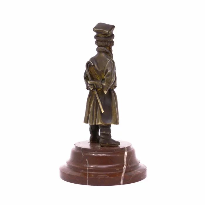 Figurine en bronze sur pierre - "Homme russe". 