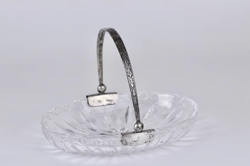 Crystal candy bowl in silver. Latvia