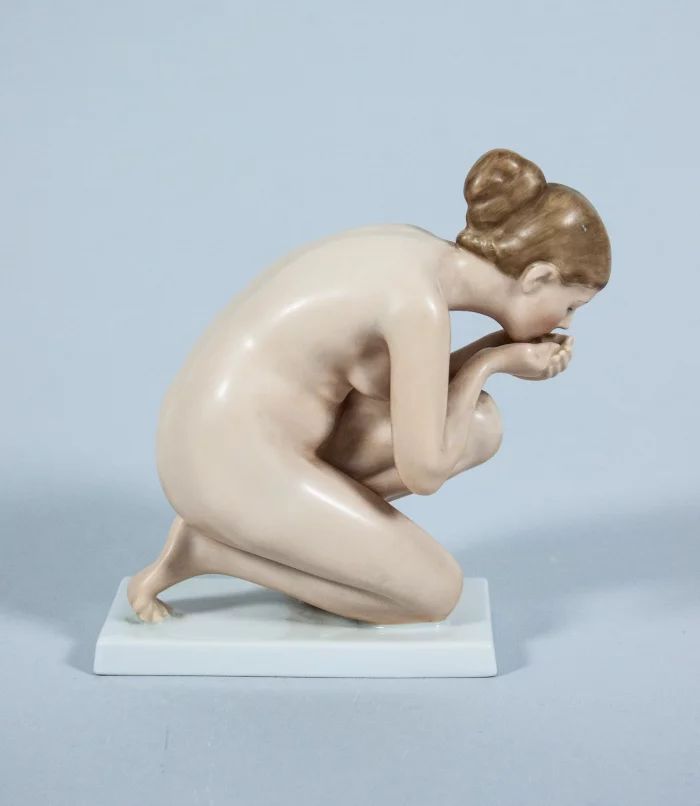 Figurine en porcelaine "Fille à leau", Rosentahl