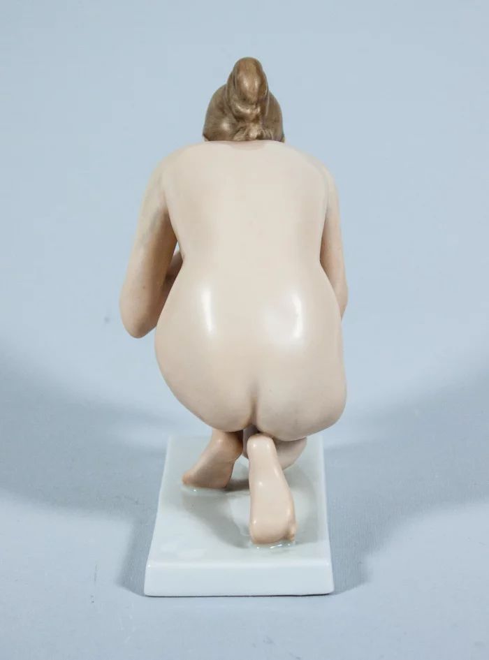 Figurine en porcelaine "Fille à leau", Rosentahl