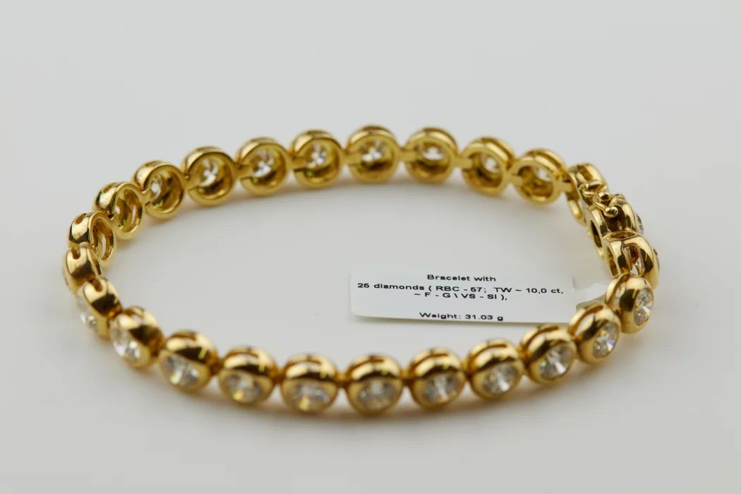 Bracelet en or avec diamants "Tenis"